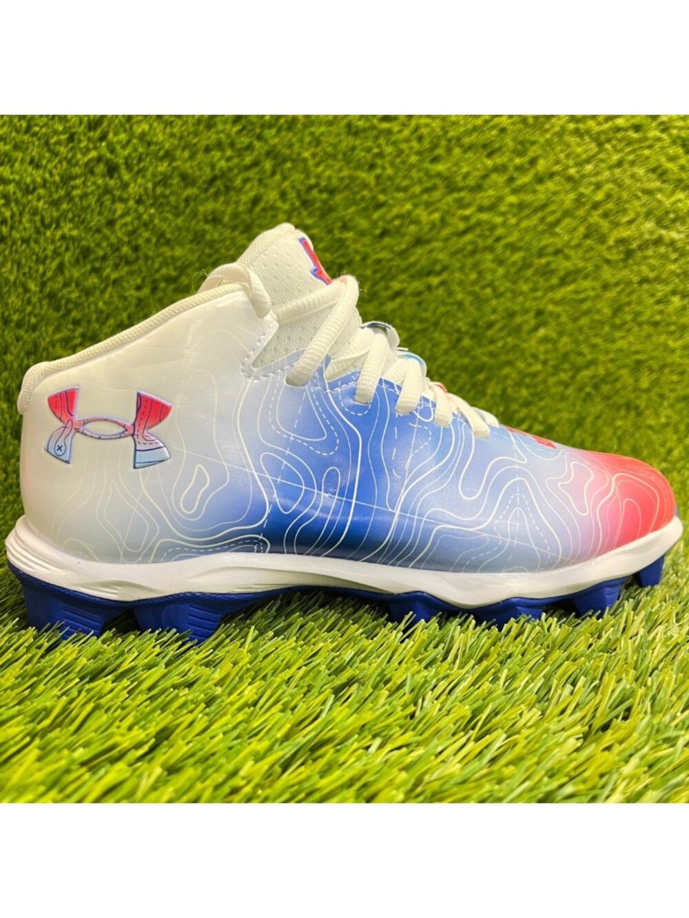 Under Armour Spotlight Clone 4 MC TX Boys Size 4Y Blue White Football Cleats